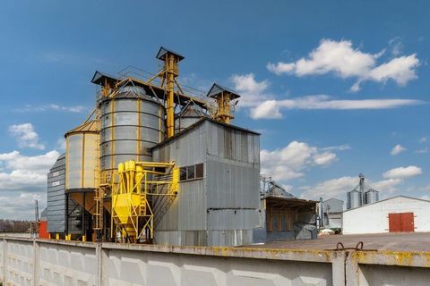 Understanding Ready Mix Concrete Plants: Process, Types, and Key Insights
