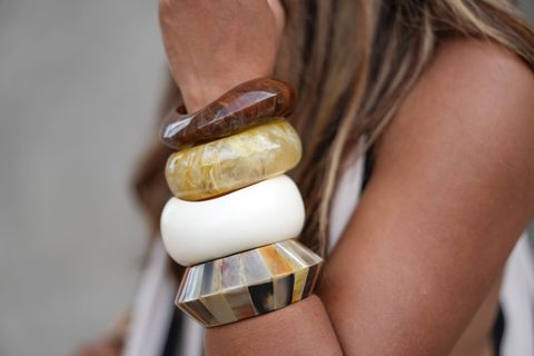 Resin Bracelets Guide: Explore Styles, Tips & Facts