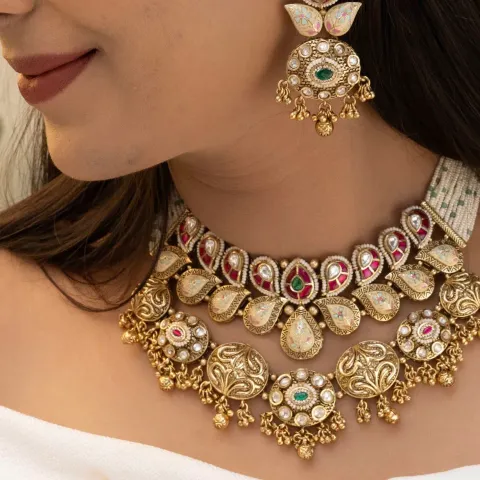 Style Better with Antique Jewellery Tips and Smart Fashion Insights